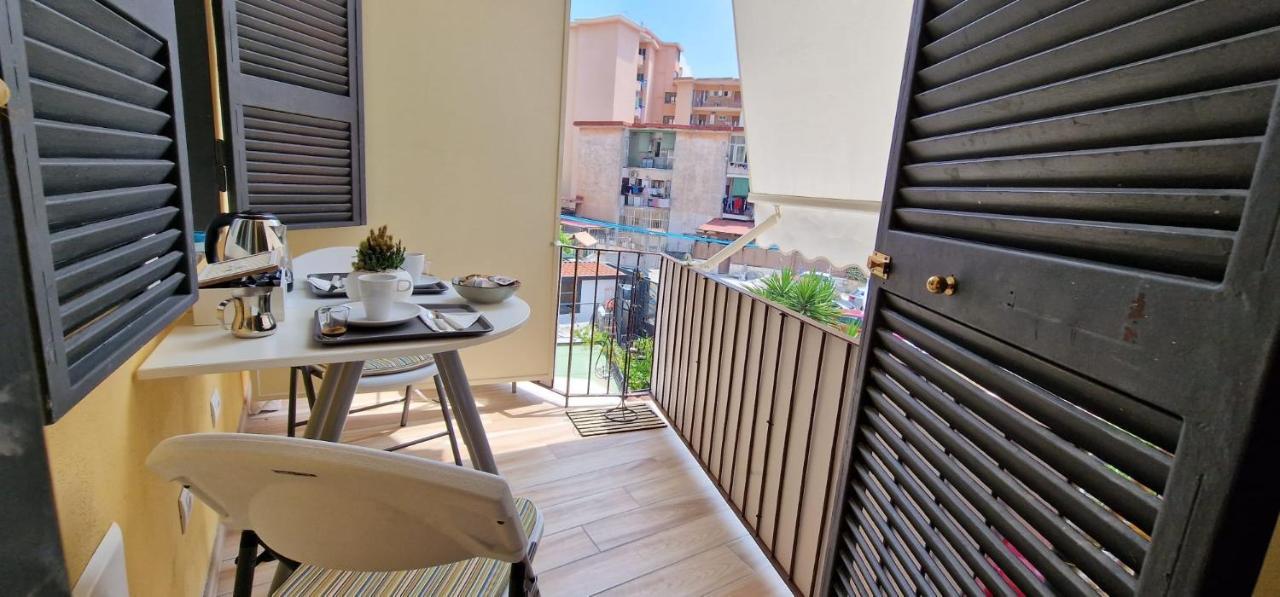 B&B Ciruzzo Наполи Екстериор снимка